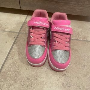 Girl Heelys